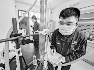 高端醫(yī)藥產(chǎn)業(yè)引領(lǐng)創(chuàng)新發(fā)展，生物化工產(chǎn)品技術(shù)研發(fā)助力產(chǎn)業(yè)升級(jí)